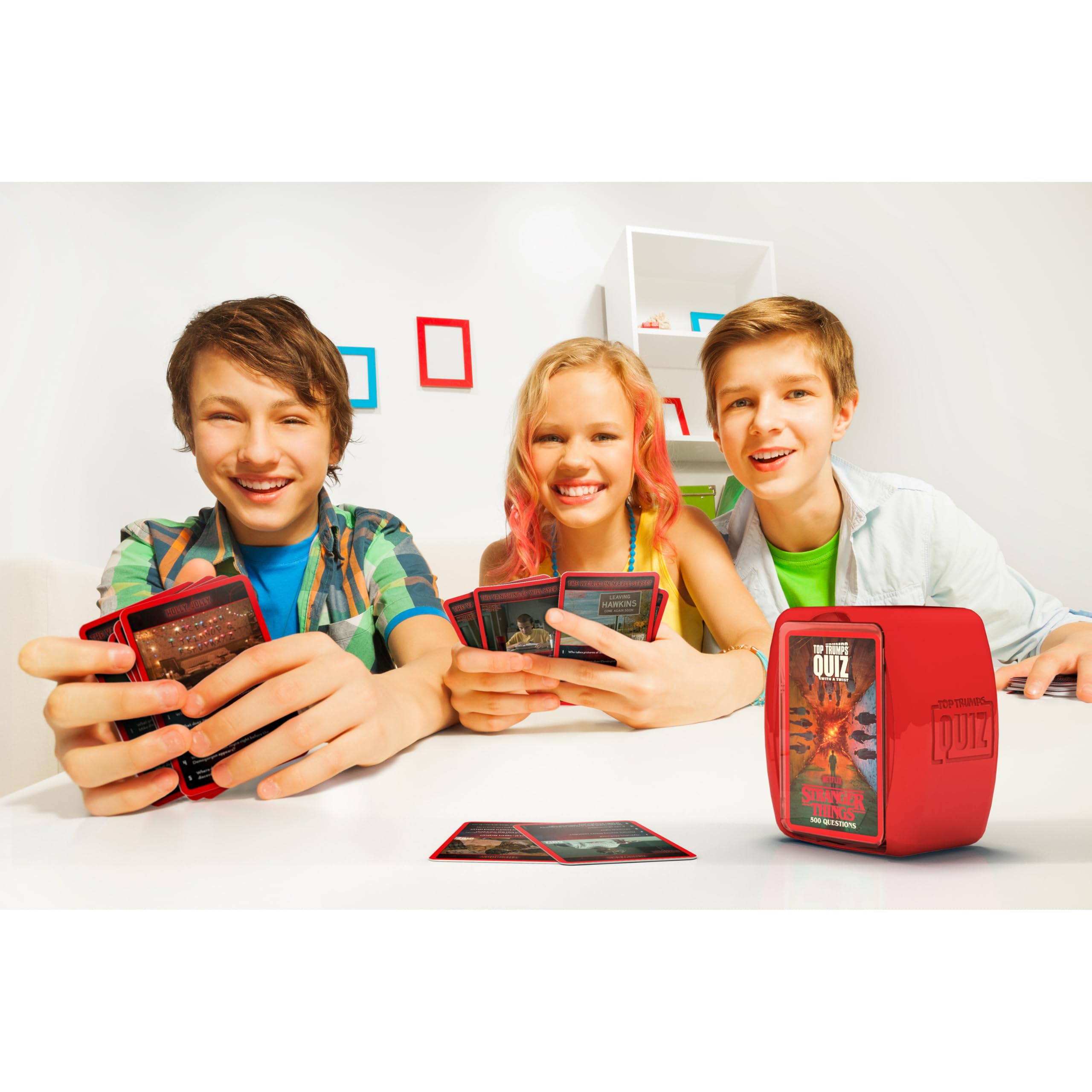 Winning Moves Top Trumps Quiz Stranger Things Kartenspiel 500 Fragen