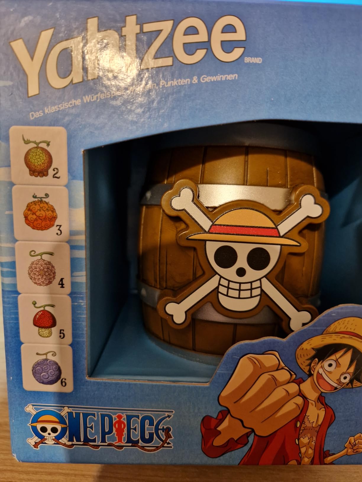 Winning Moves Yahtzee One Piece Edition Würfelspiel Becher