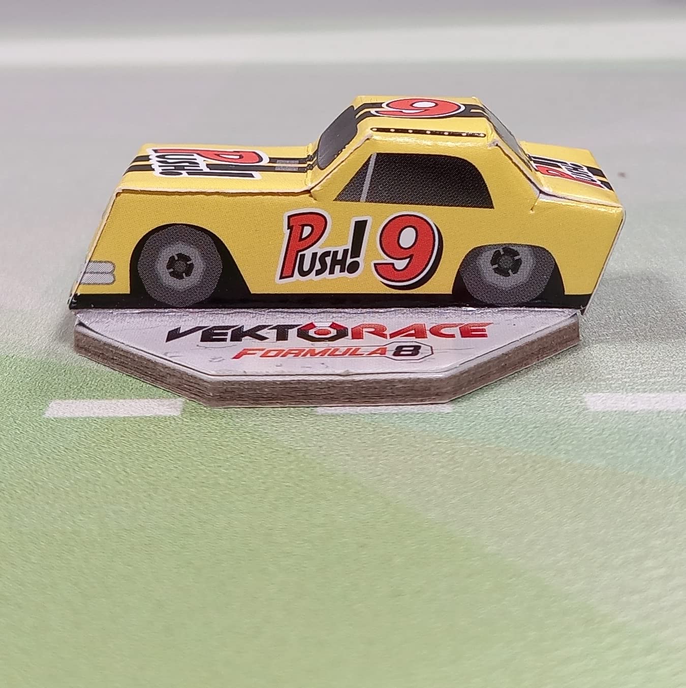 KaleidosGames VektoRace Autorennspiel Brettspiel Rennwagen
