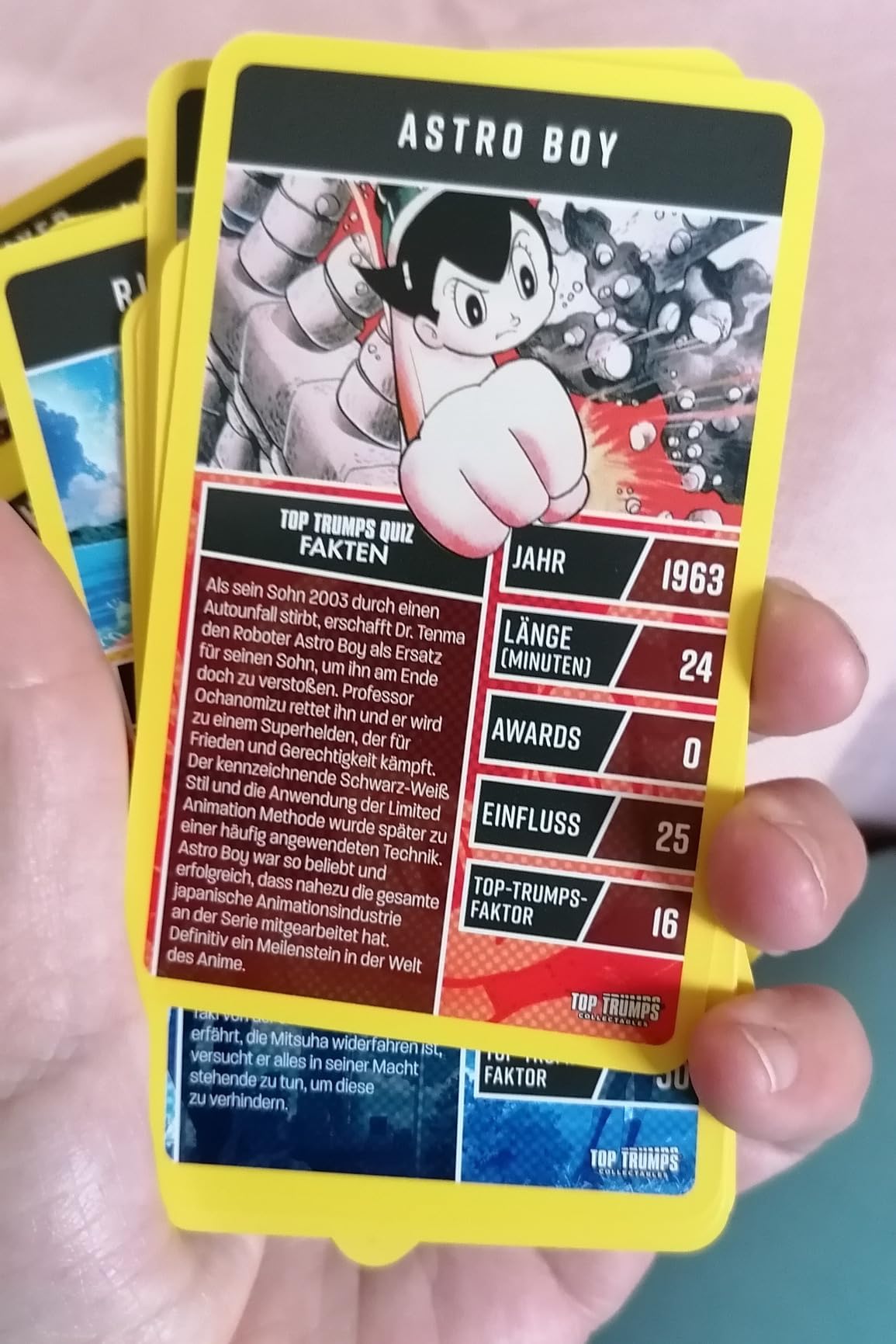 Winning Moves TOP TRUMPS Collectables Anime Kartenspiel ab 6 Jahren