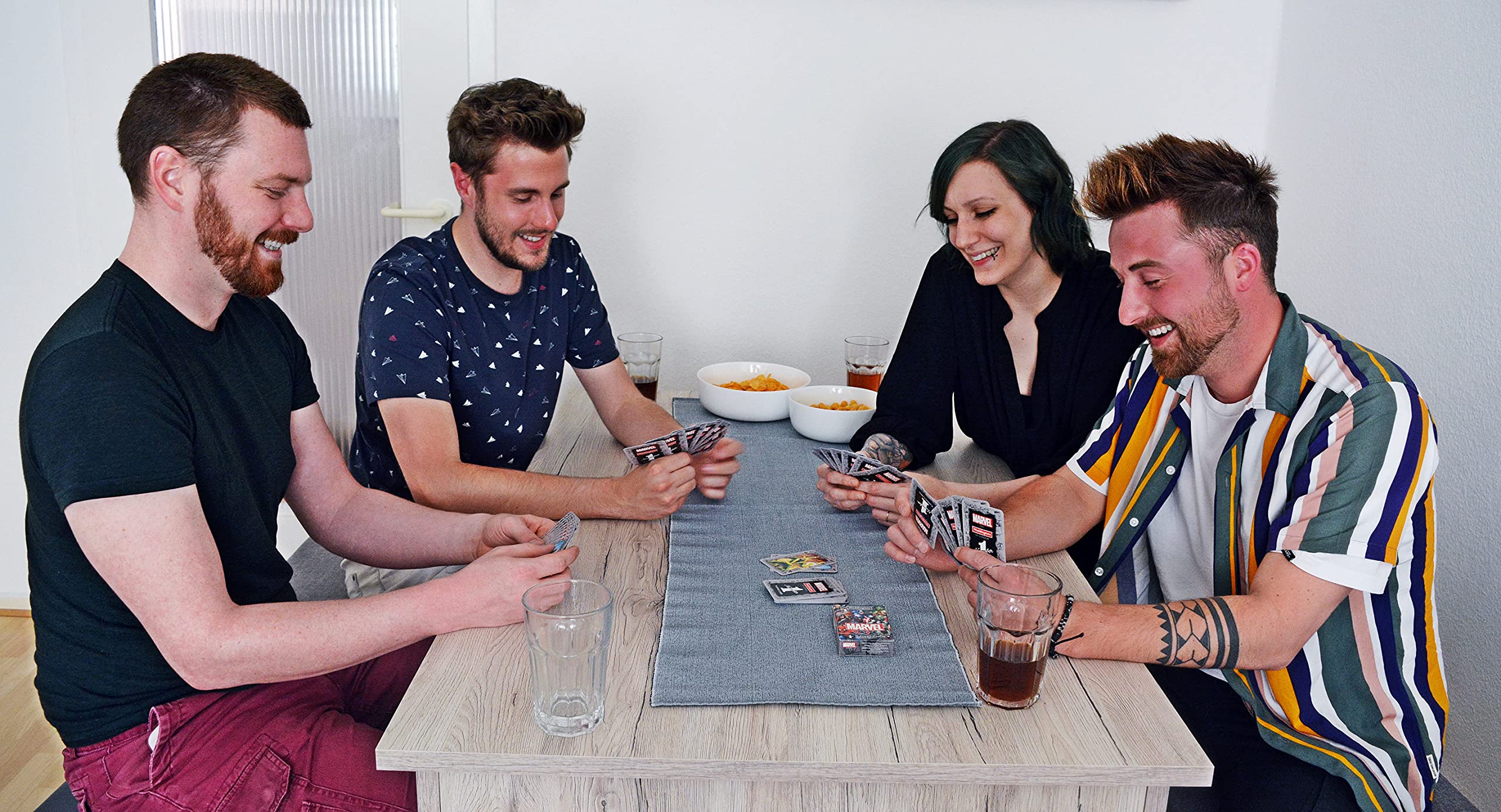 Winning Moves Number 1 Spielkarten Marvel Universe Kartendeck 54 Karten