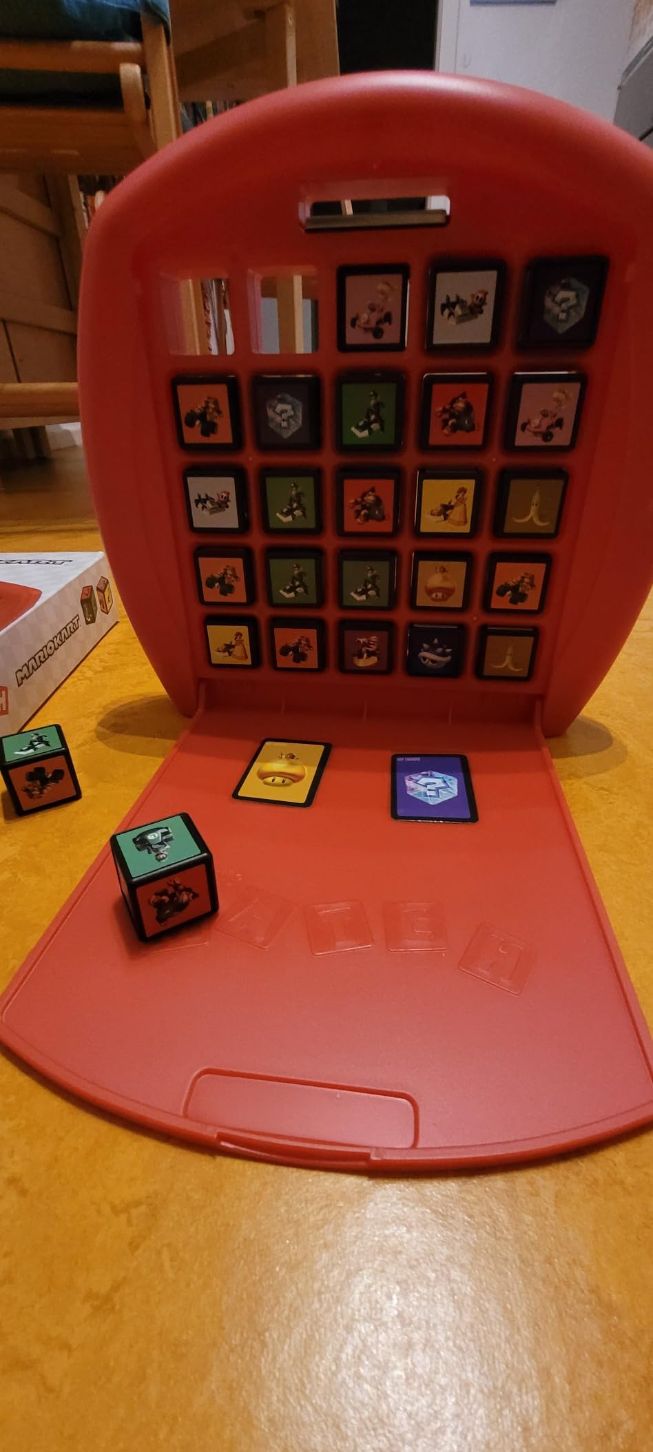 Winning Moves Top Trumps Match Mario Kart Würfelspiel Koffer