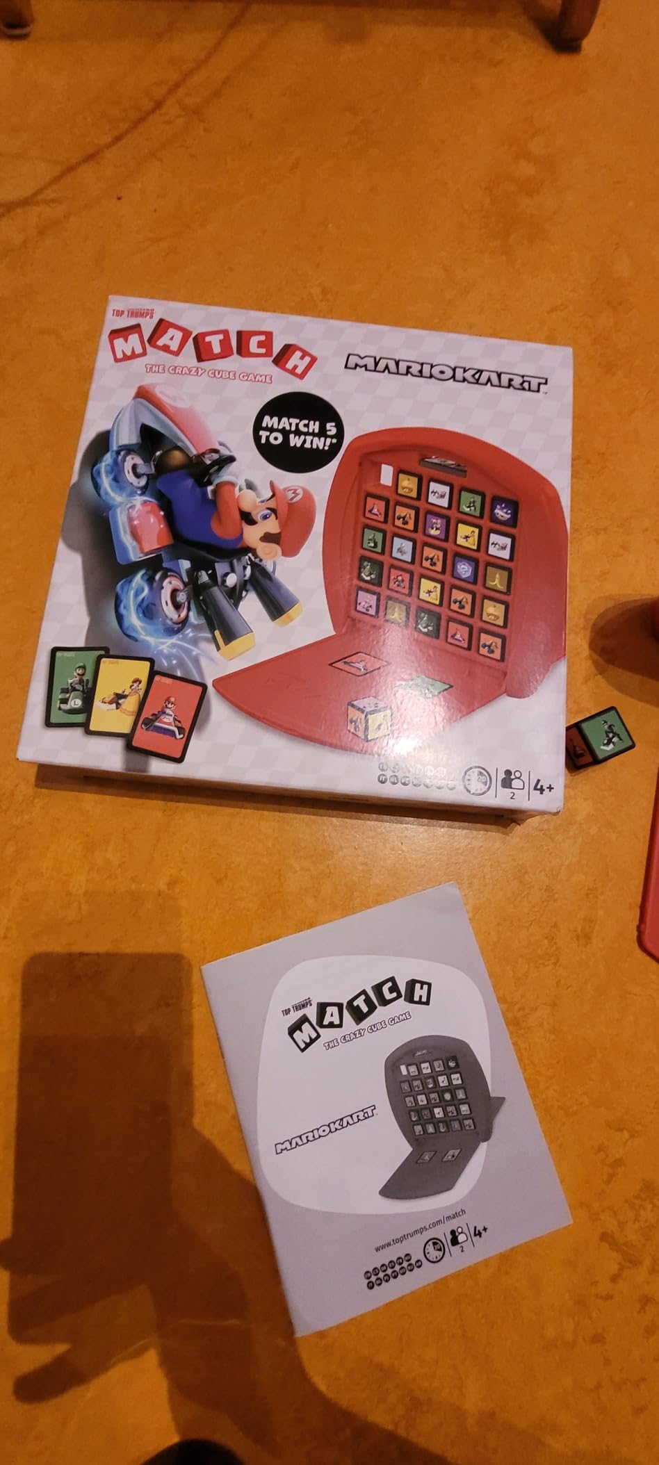 Winning Moves Top Trumps Match Mario Kart Würfelspiel Koffer