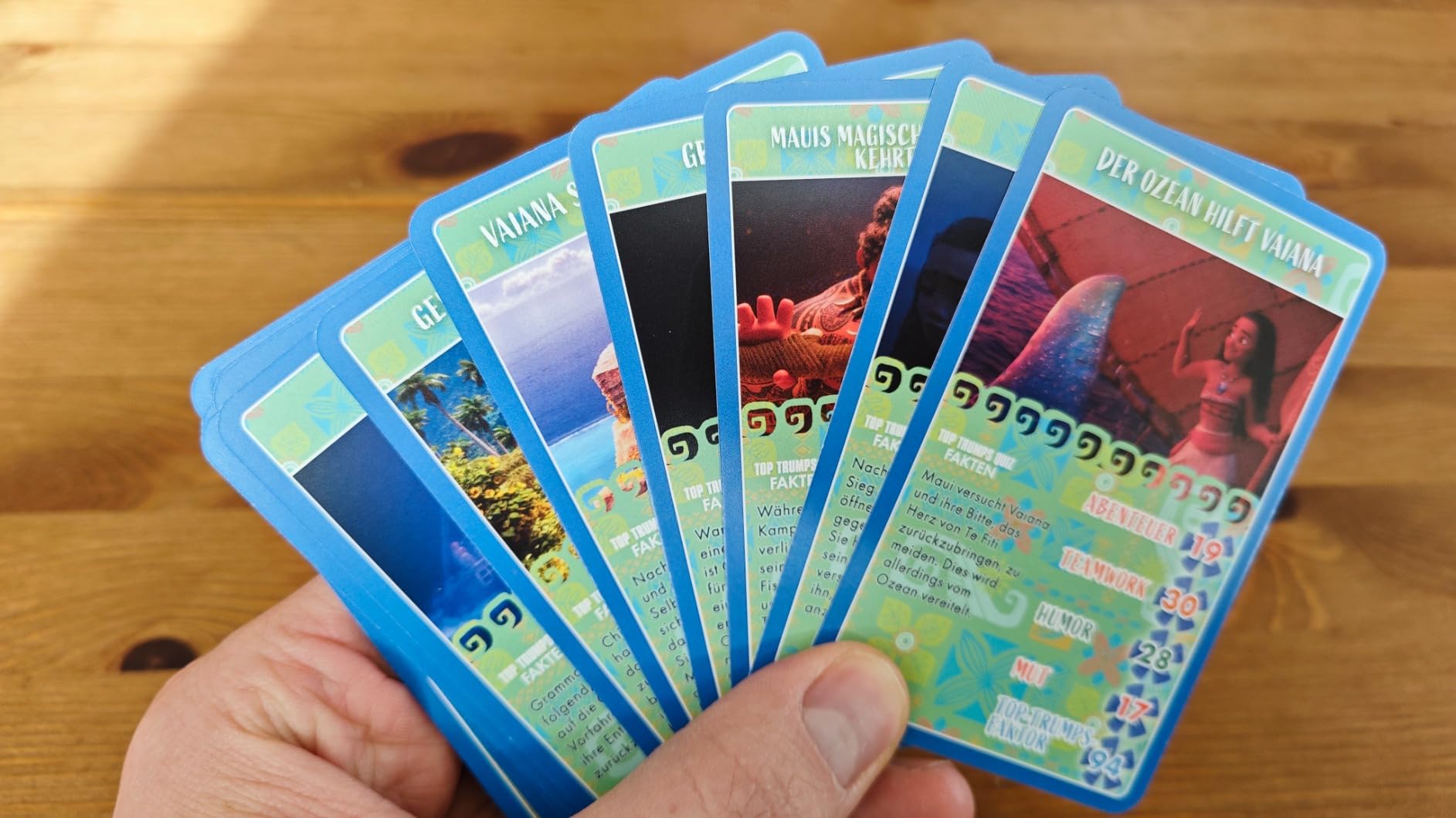 Top Trumps Vaiana Kartenspiel 30 Karten ab 6 Jahren
