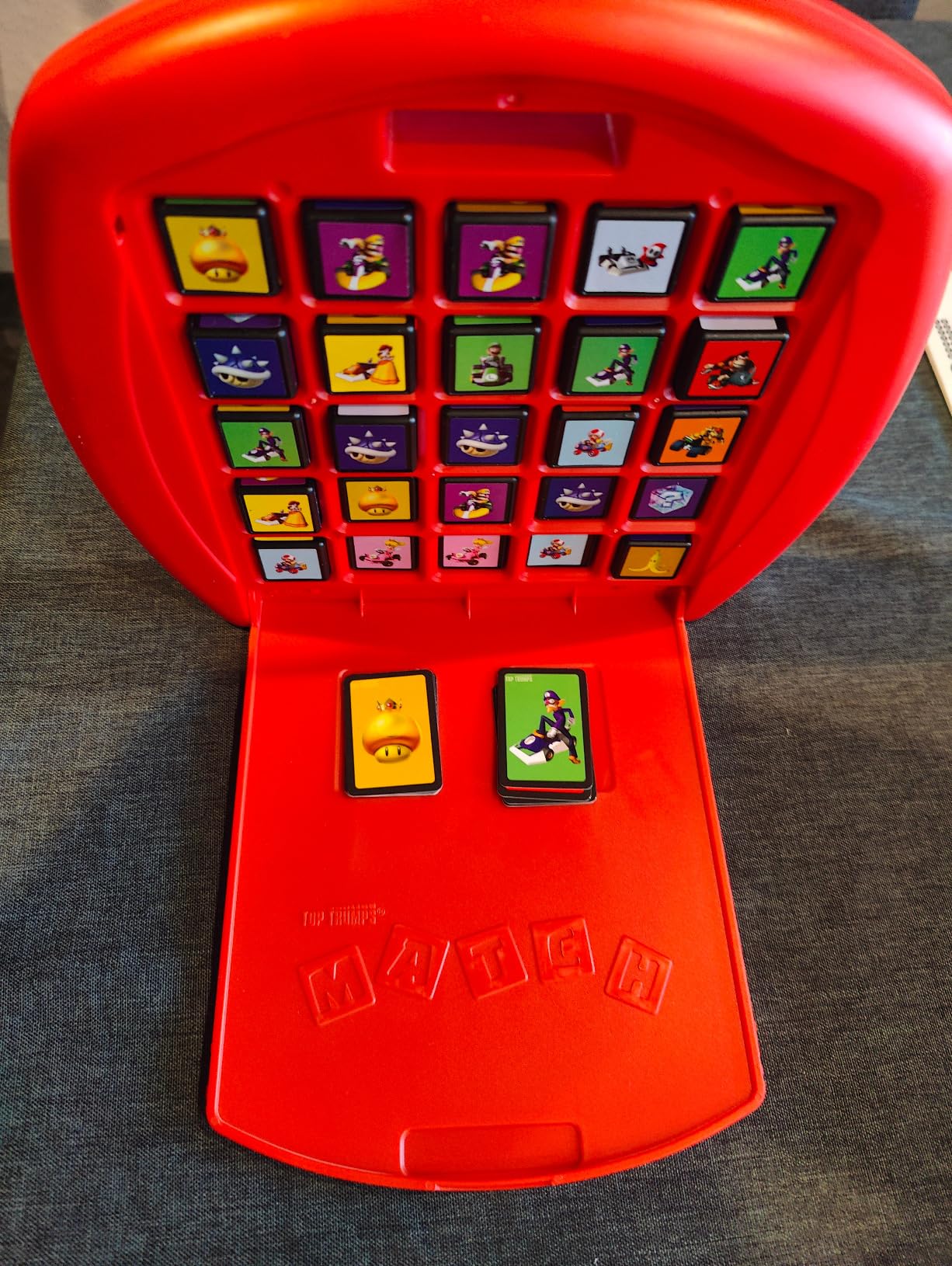 Winning Moves Top Trumps Match Mario Kart Würfelspiel Koffer