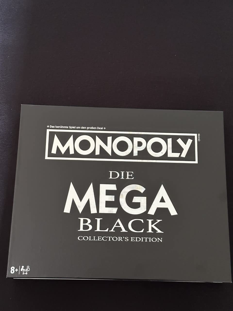 Winning Moves Monopoly Black Mega Edition Brettspiel XXL ab 8 Jahren