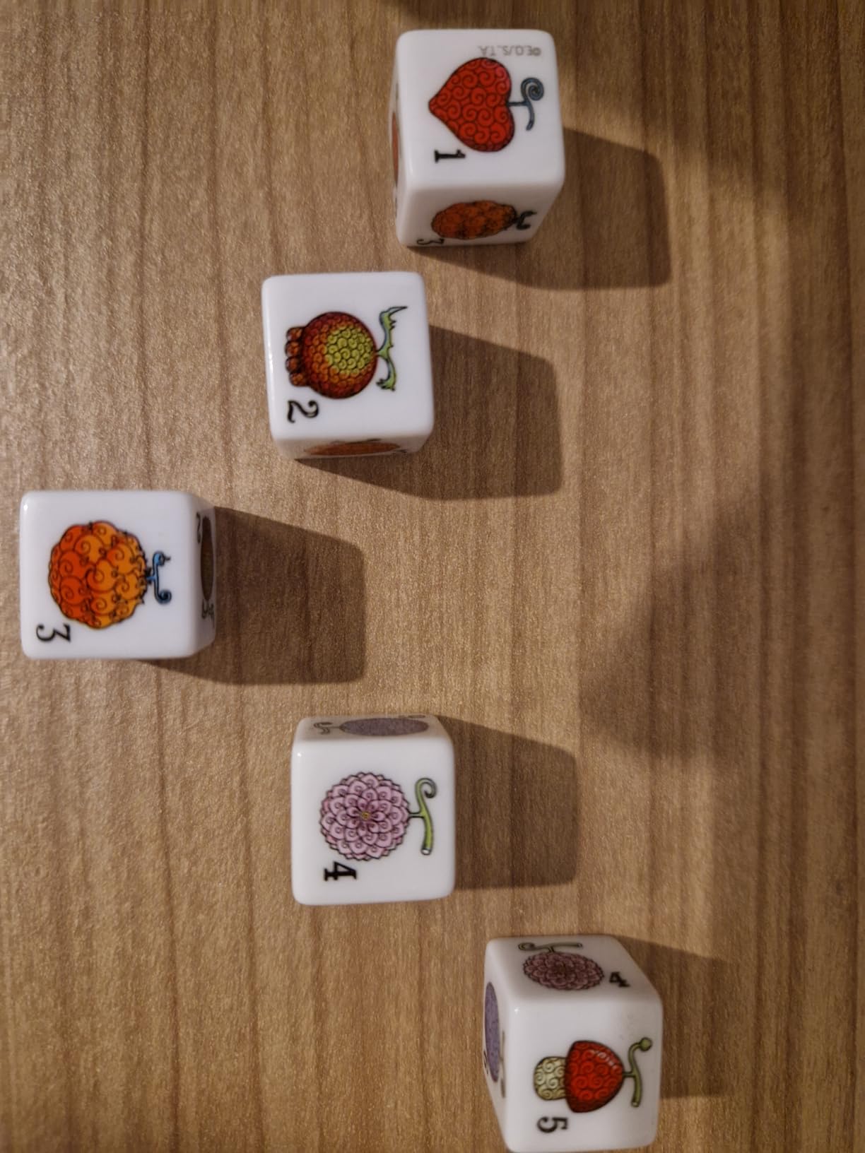 Winning Moves Yahtzee One Piece Edition Würfelspiel Becher